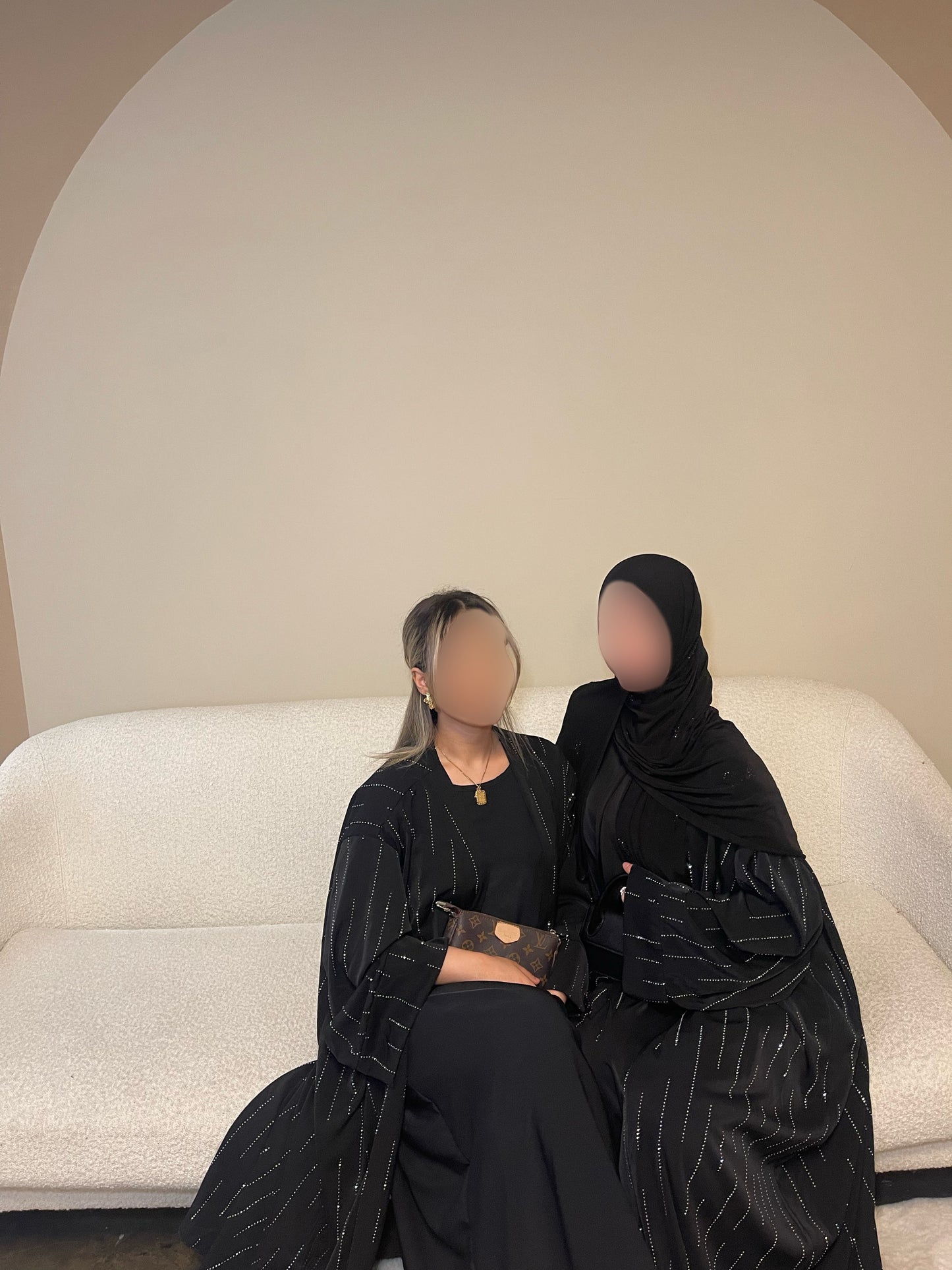 Abaya - Shimmering Elegance